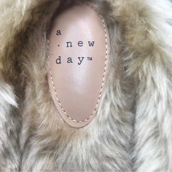 a new day Size 8.5 Women’s Rene Burgundy Flats Slide On Faux Suede & Fur Lining - Picture 10 of 11